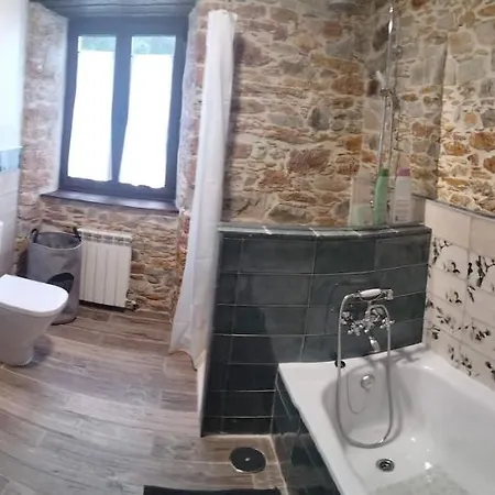 Casa Bagaro Serantes (Asturias)